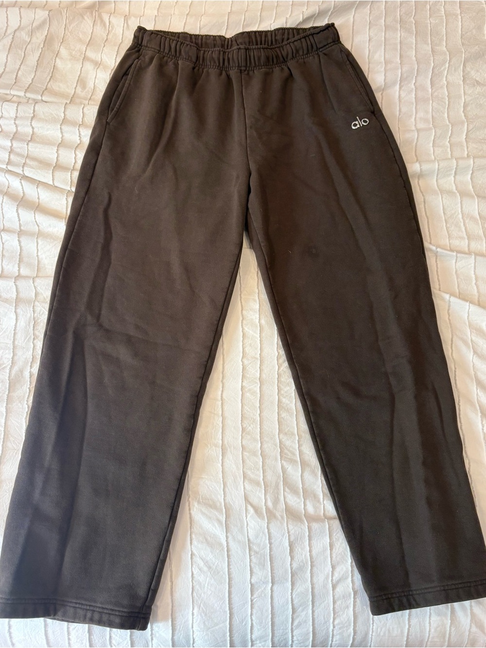 ALO Yoga Straight Leg Sweatpants